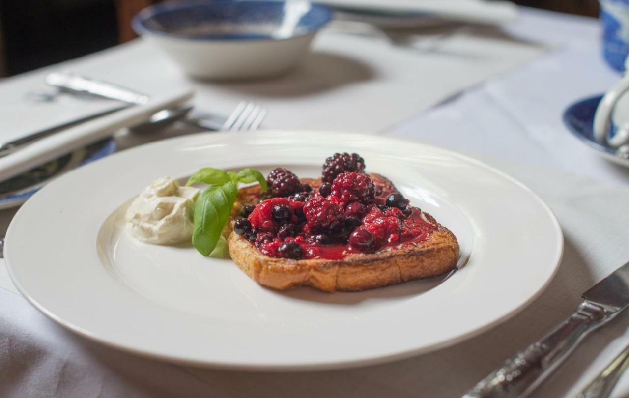 Jeakes House Bed & Breakfast Rye Exterior photo A plate of toast with jam